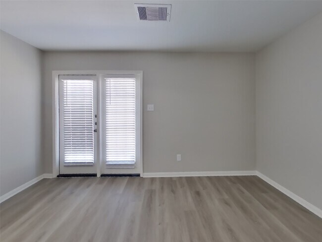Building Photo - 2417 Regatta Ln