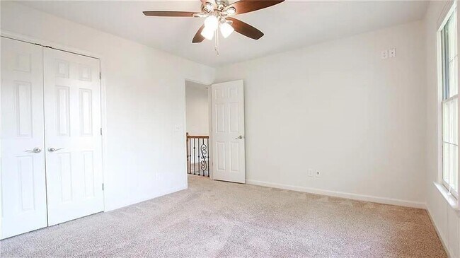 Building Photo - 5055 Mallory Ct