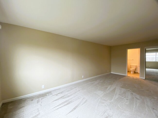 Building Photo - Lovely 3-bedroom home for rent in Fremont - Sundale!