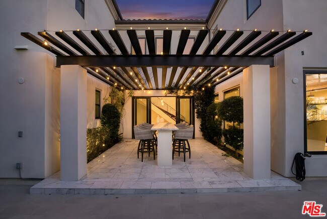 Building Photo - 20124 Piccadilly Ln