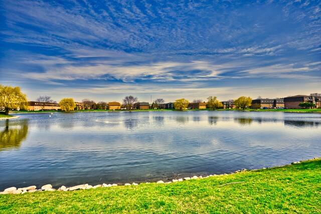 Building Photo - 9376 Bay Colony Dr