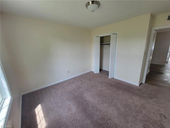 Building Photo - 3985 Nc 268 Highway E Unit