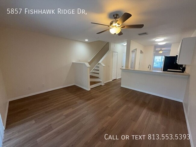 Building Photo - 5857 Fishhawk Ridge Dr