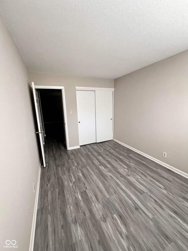 Building Photo - 6827 Azalea Dr