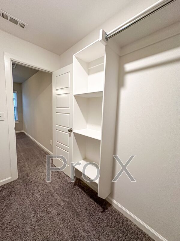 Building Photo - 1733 W Whitney Ln