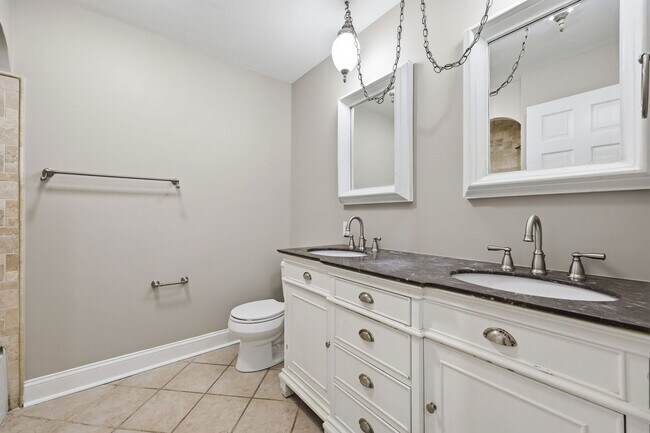 Building Photo - 3 bed 2.5 Bath Just Outside Buies Creek