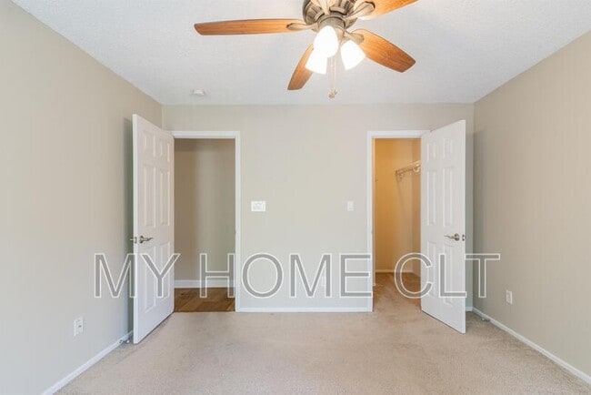 Building Photo - 2516 Cranbrook Ln