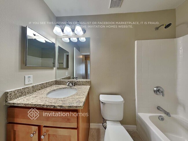 Building Photo - 1003 Embrun Ct