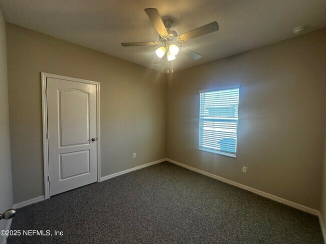 Building Photo - 101 Sailors Landing Ct