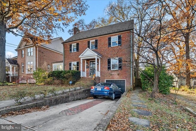 Building Photo - 2412 N Columbus St