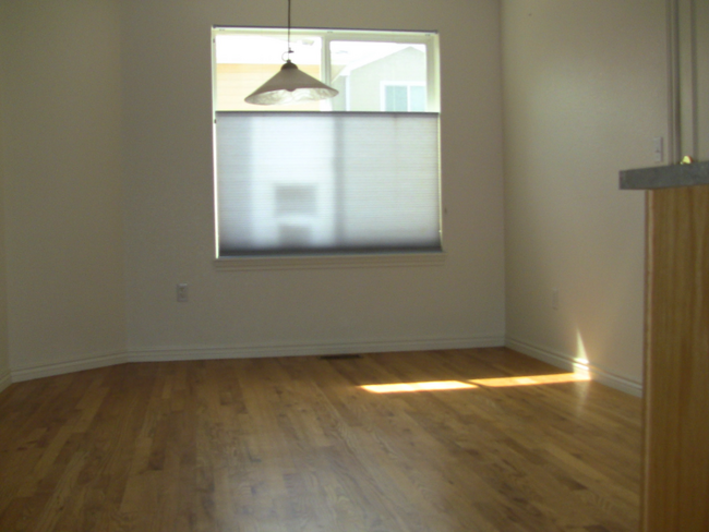 Building Photo - 521 S Harrison Ave