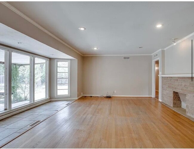 Building Photo - 3604 24th St