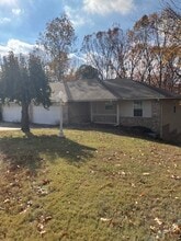 Building Photo - 8631 Golf Creek Dr