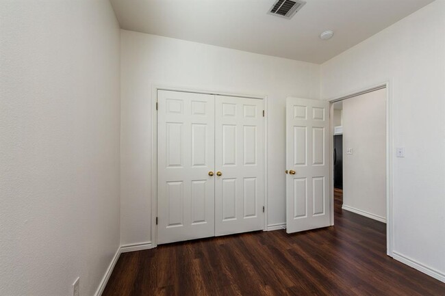 Building Photo - 8708 Weiser Dr