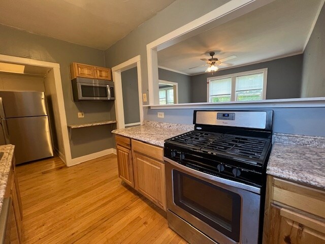 Building Photo - 5937 N Paulina St