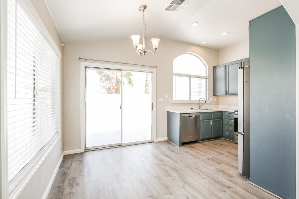 Building Photo - 6040 Hidden Rock Dr