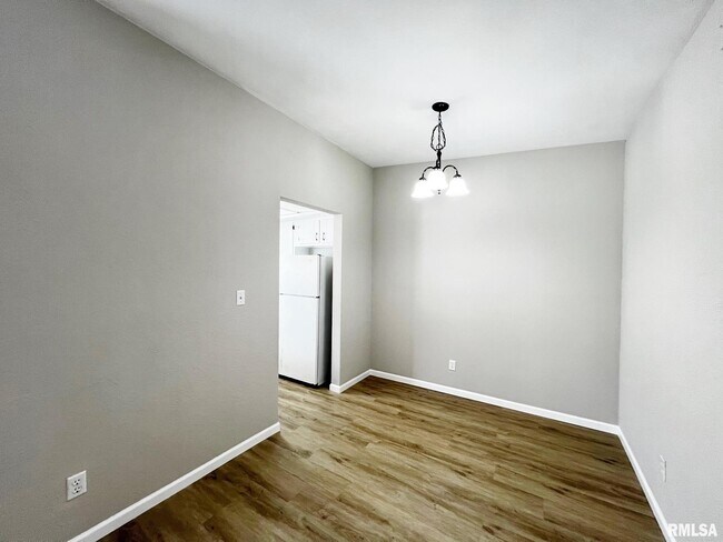 Building Photo - 6809 N Frostwood Pkwy