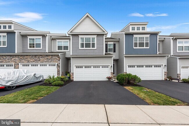 Building Photo - 342 Ridgewood Dr