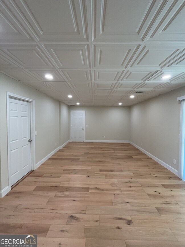 Building Photo - 1206 St Andrews Dr