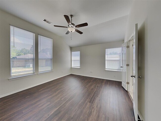 Building Photo - 7007 Casita Dr