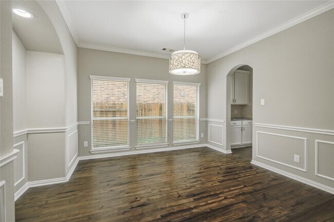 Building Photo - 7238 Thelfor Ct