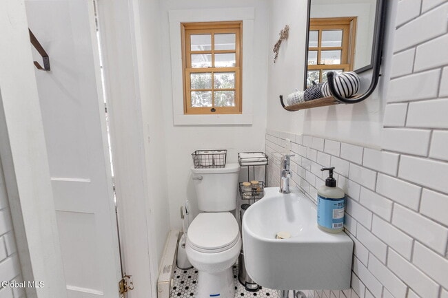 Building Photo - 83 Spring St