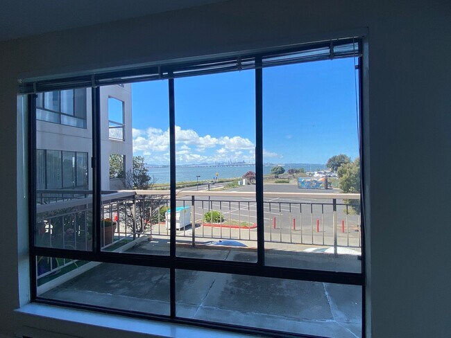 Building Photo - Studio Condo Available Now