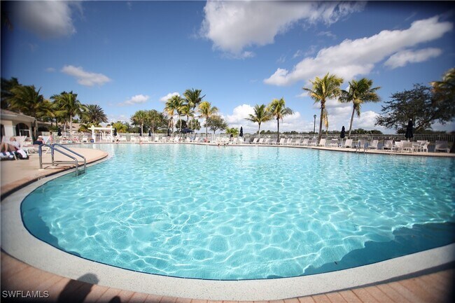 Building Photo - 7558 Rozzini Ln