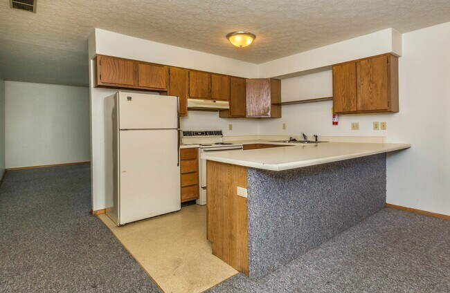 Building Photo - 515 HC