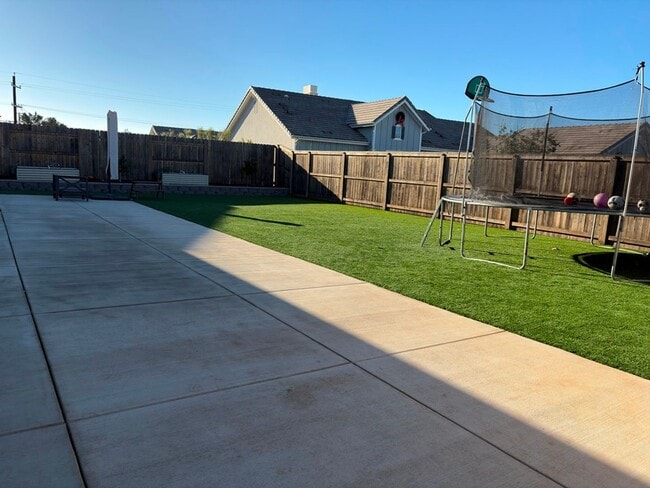 Building Photo - Executive Single-Story Living in Vintage Ranch/Rice Ranch Community