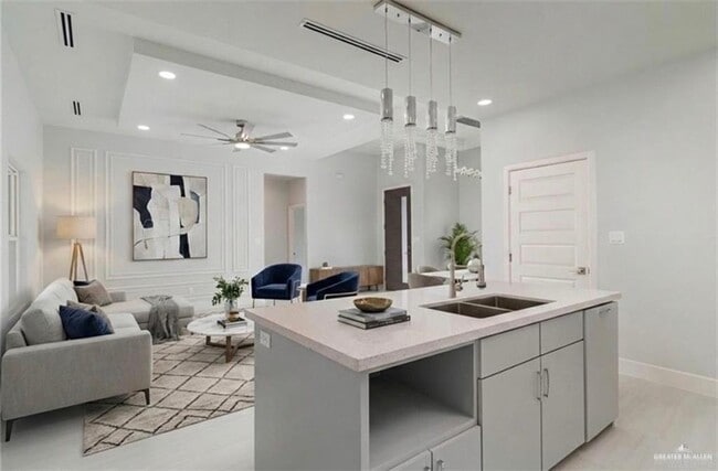 Building Photo - 16 East St