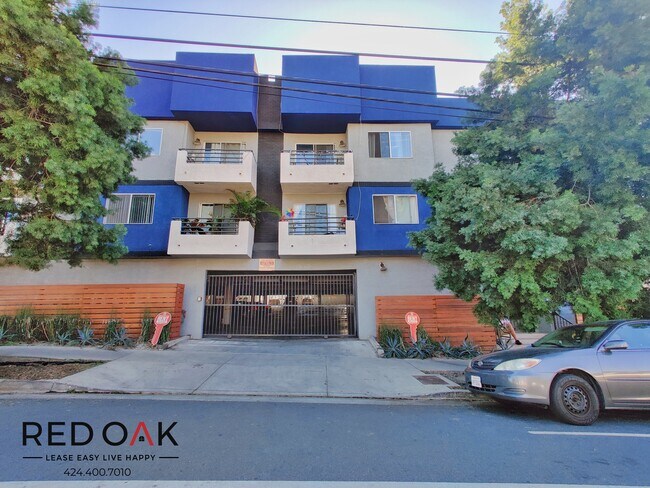 Building Photo - 3540 Fletcher Dr