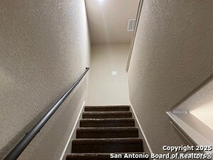 Building Photo - 6854 Lakeview Dr.