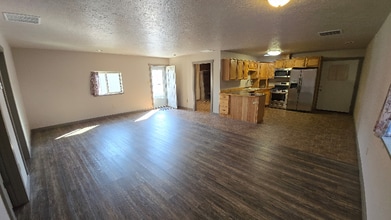 Building Photo - 222 Linder Ave