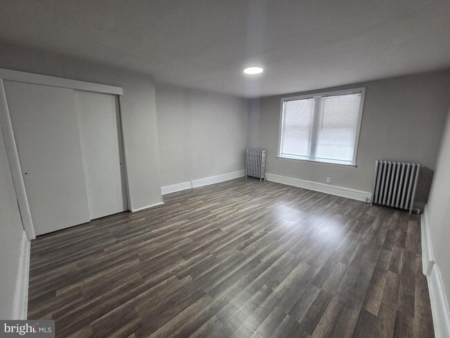 Building Photo - 412 N Simpson St