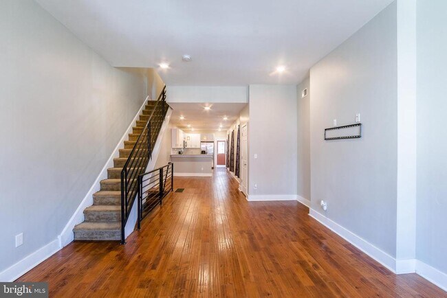 Building Photo - 1829 N 27th St