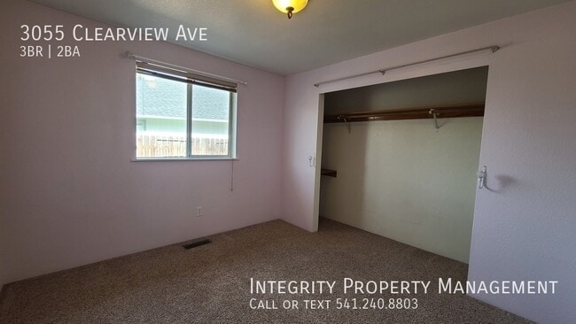 Building Photo - 3055 Clearview Ave