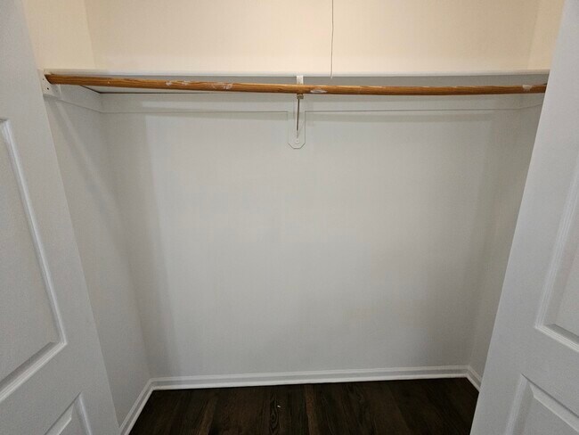 Building Photo - 4034 N Milwaukee Ave