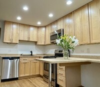 Building Photo - 5145 Washington St