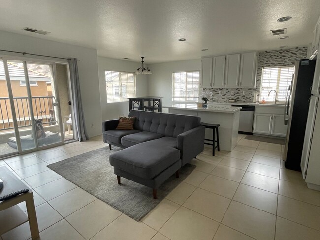 Building Photo - Furnished 2 Bedroom Condo in Otay Ranch