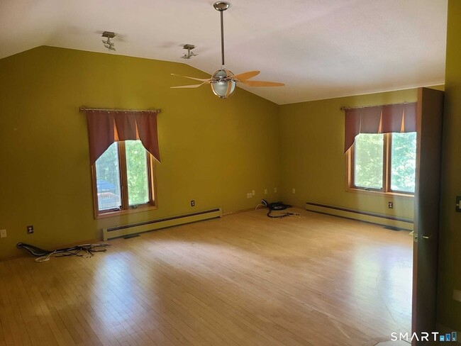 Building Photo - 925 Dunbar Hill Rd