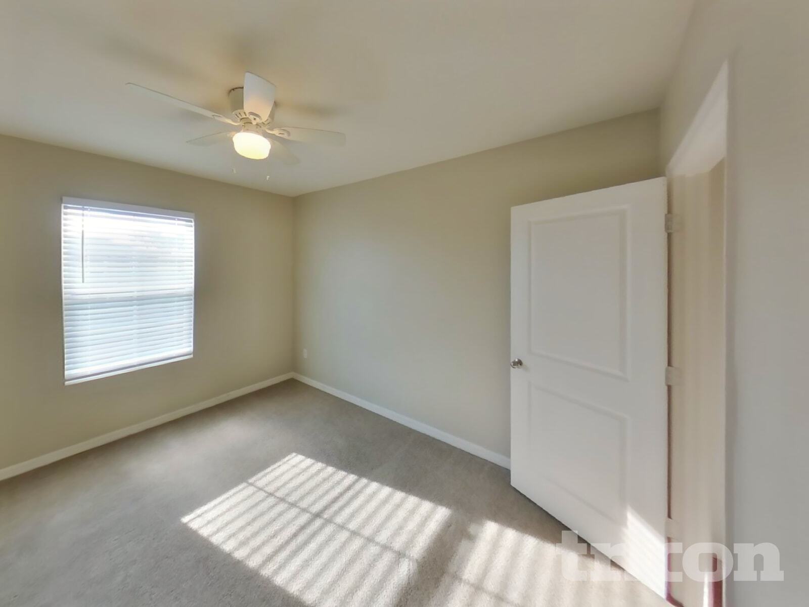 Building Photo - 4127 Willow Hammock Dr