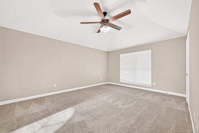 Building Photo - 14015 Wheatbridge Dr