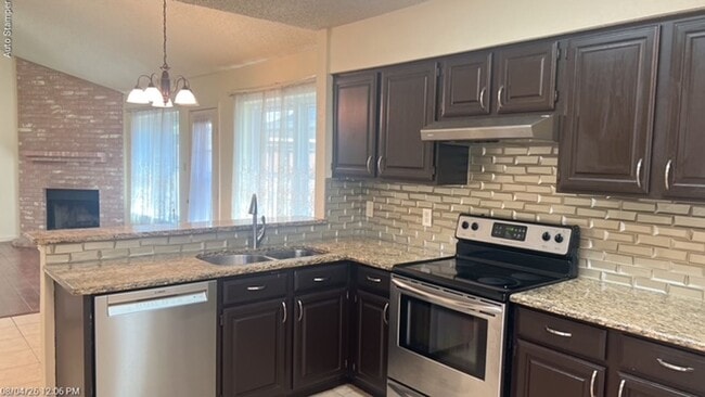 Building Photo - 903 Love Wood Ln