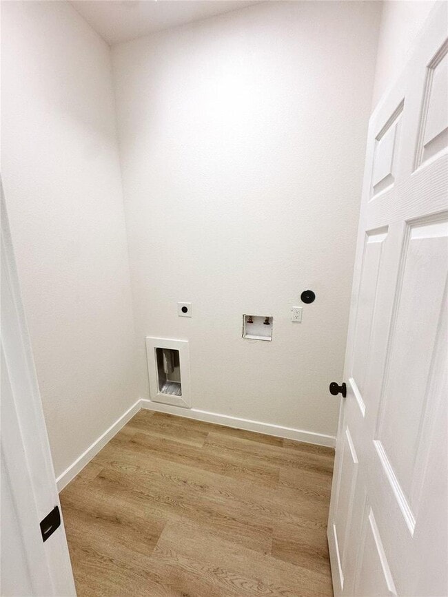 Building Photo - 9705 Garcroft St