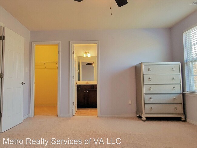 Building Photo - 3 br, 2.5 bath House - 13624 Baycraft Terrace