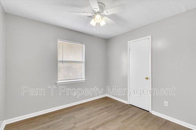 Building Photo - 117 Egret Cir