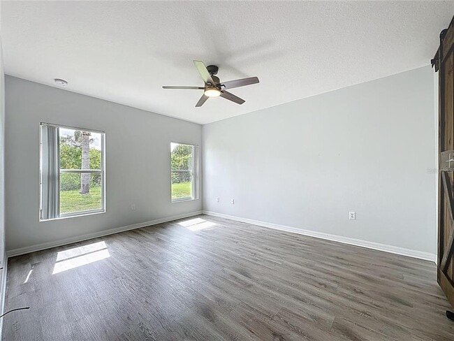 Building Photo - 3169 Queen Alexandria Dr