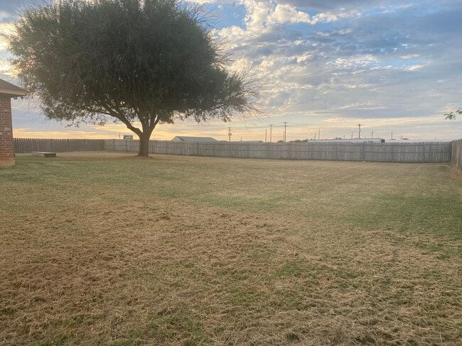 Building Photo - 150 Hunters Cir