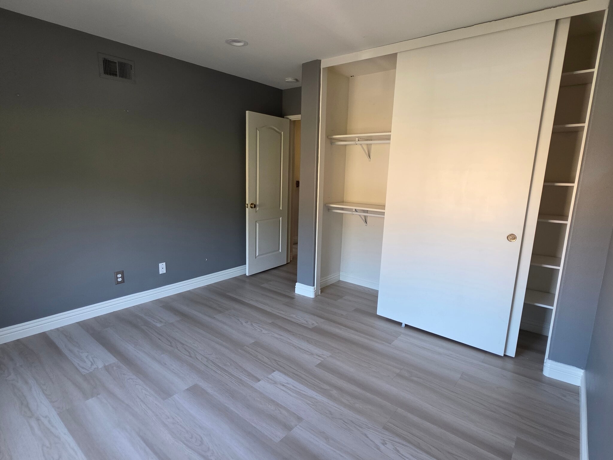 Building Photo - 5824 E Indigo Ct